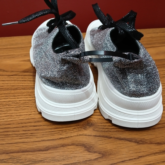 Silver Glitter Sneaker True Religion - Picture 8 of 13